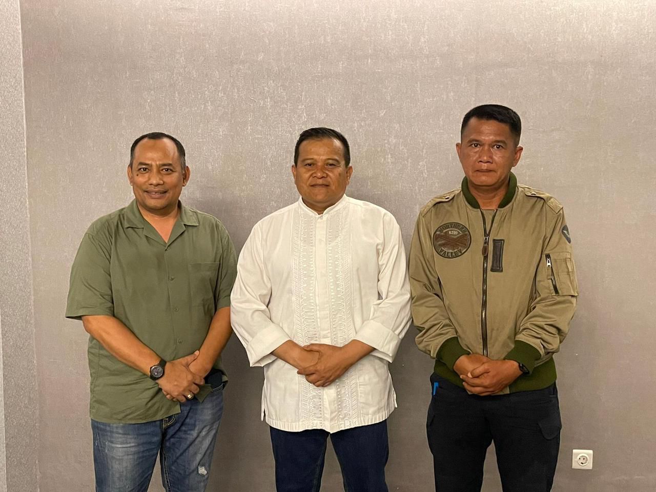 Irjen (Pol) Setyo Moempoeni bersama bersama dua formatur Sugianto Wahid dan Yusuf Purwantoro (dok: istimewa)